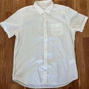 VARIOUS SHORT SLEEVE BUTTON DOWNS SIZE L